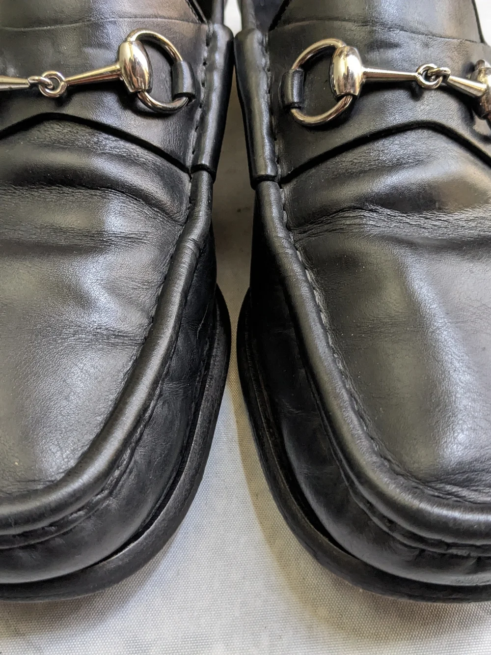 Gucci Men’s Black Leather Horsebit Loafers